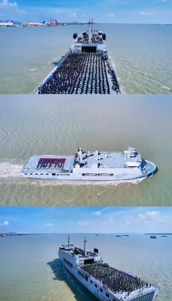 Joy Sailing Prodammaba UHT, Mahasiswa Baru Rasakan Pengalaman Berlayar di KRI Surabaya 591