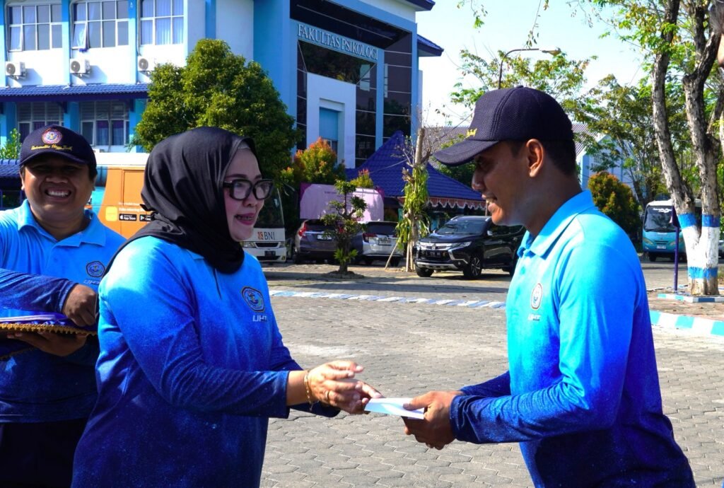 UHT Gelar Senam Bersama dan Berikan Reward bagi Dosen dan Karyawan Ulang Tahun Juli–Agustus