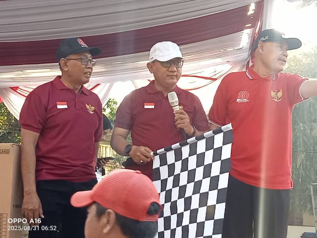 Puncak Acara HUT RI Ke 80 Tahun, Karang Taruna Kelurahan Pakal Kecamatan Pakal Gelar Jalan Sehat Dan Sedekah Bumi