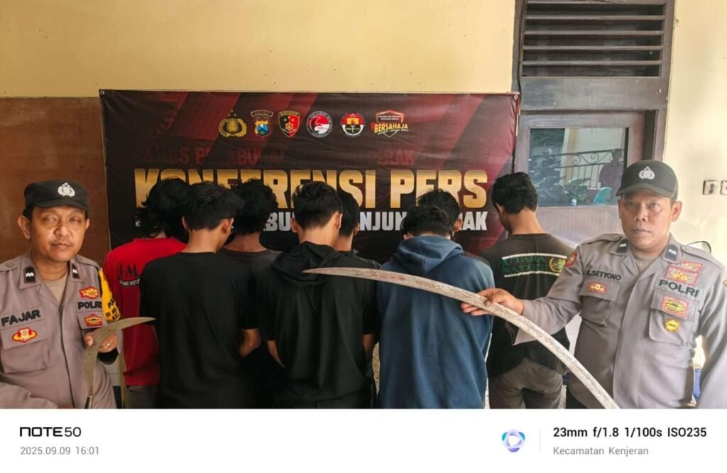 Polres Tanjung Perak Amankan Remaja Kelompok Gangster SSTB dan All Star yang Terlibat Bentrokan di Kalilom Lor Surabaya