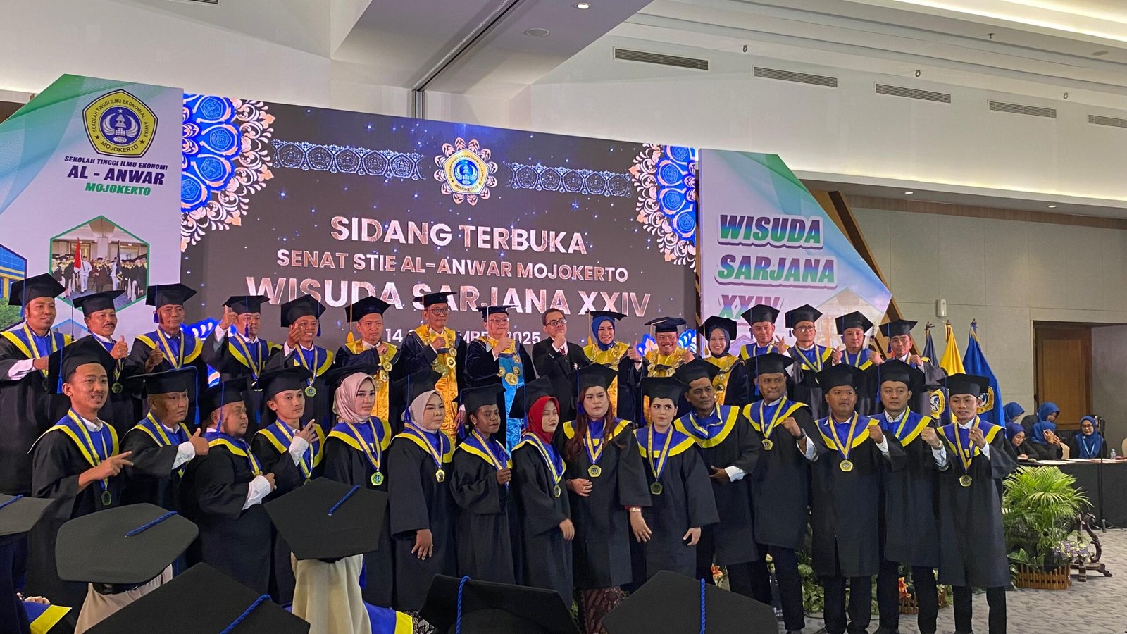 Bupati Mojokerto: Wisuda Bukan Akhir, Tetapi Awal untuk Berkarya bagi Bangsa