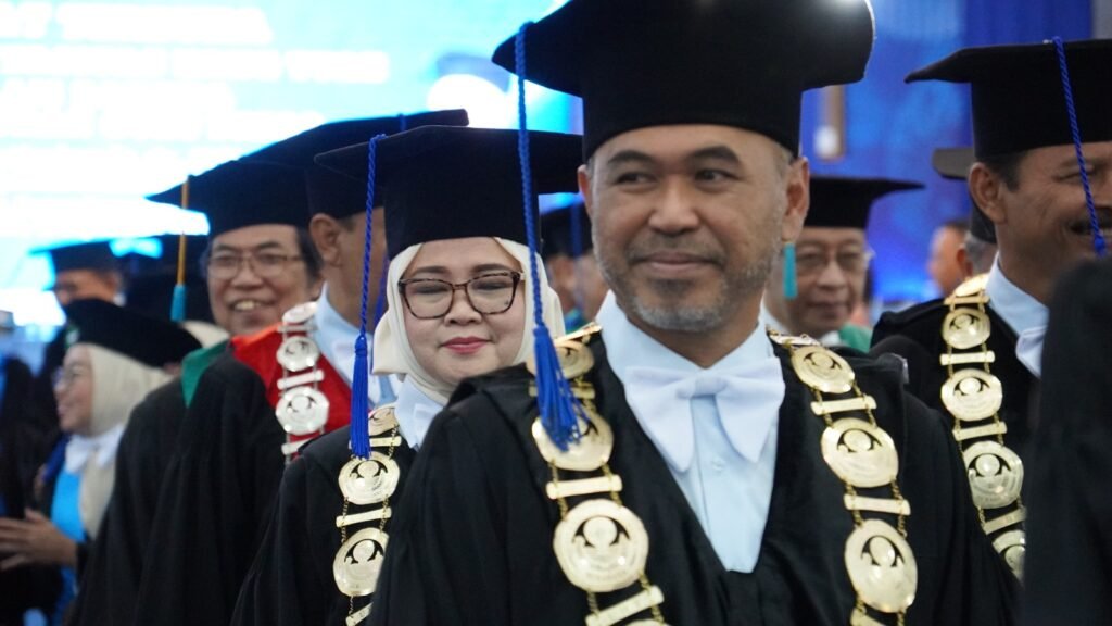 Universitas Hang Tuah Kukuhkan Prof. Dr. Herin Setianingsih sebagai Guru Besar: Perkuat Inovasi Kesehatan Maritim