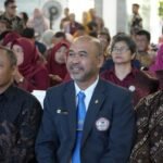 Rektor UHT Hadiri Pengukuhan Lima Guru Besar ITS