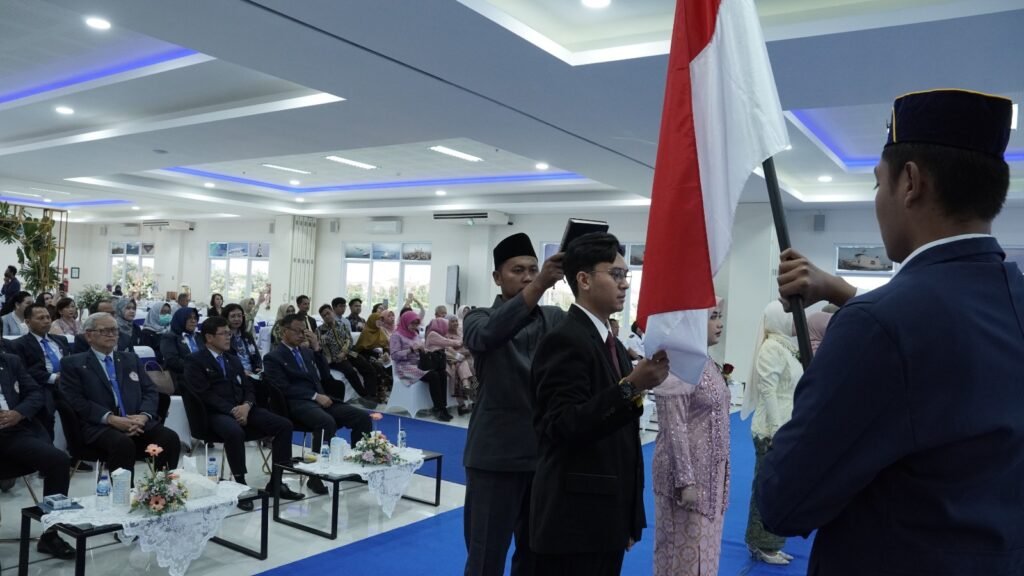 FKG Universitas Hang Tuah Gelar Pengambilan Sumpah Dokter Gigi Baru Angkatan ke-84