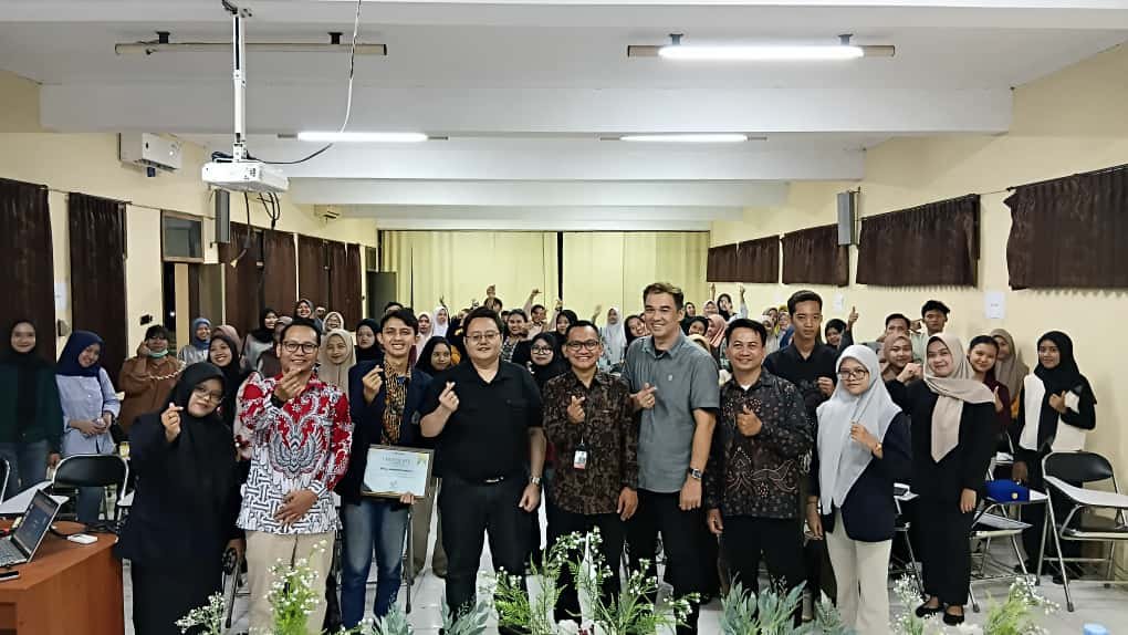 STIE Al-Anwar Mojokerto Gelar Kuliah Umum “Investasi Potensial untuk Generasi Millennial & Gen-Z di Era Digital”