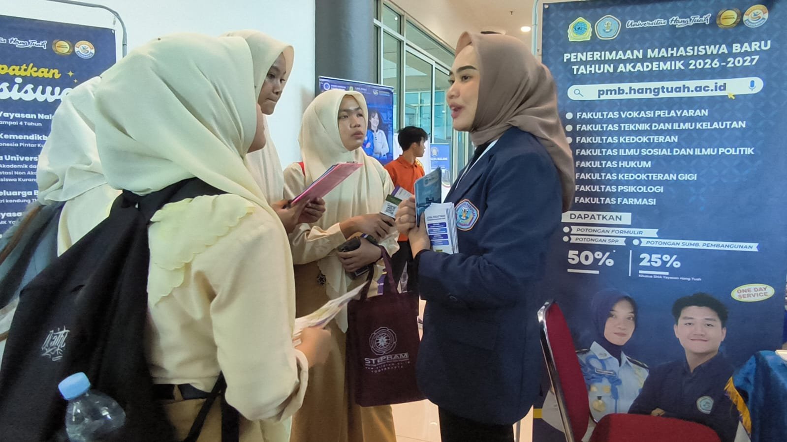UHT Hadiri Pameran Pendidikan MGBK Kabupaten Kediri di Convention Hall SLG