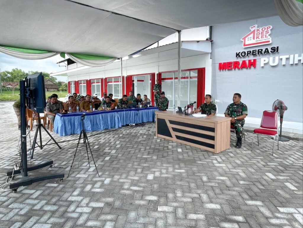 Dandim Gresik Ikuti Vicon Evaluasi Percepatan Pembangunan Koperasi Merah Putih