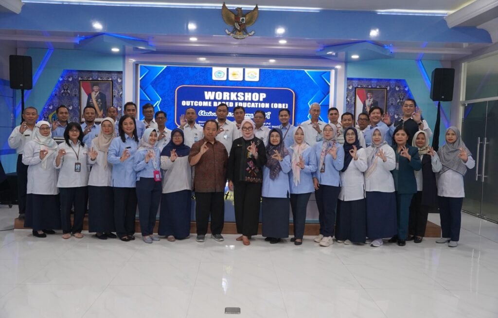 Dorong Revolusi Efisiensi Akademik, UHT Gelar Workshop Kurikulum OBE