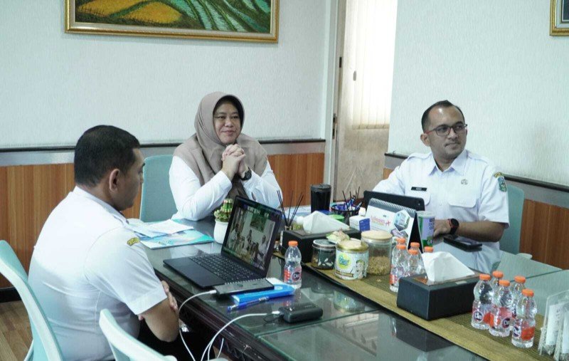 Komdigi Gelar Rapat dengan Dinas Kominfo Jatim Bahas Data Infrastruktur Digital