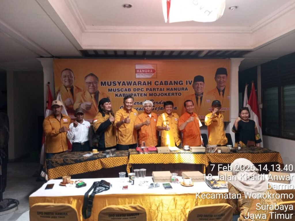 SK DPC Hanura Surabaya Diserahkan, Edi Rachmat Tegaskan Komitmen Dekat dengan Rakyat