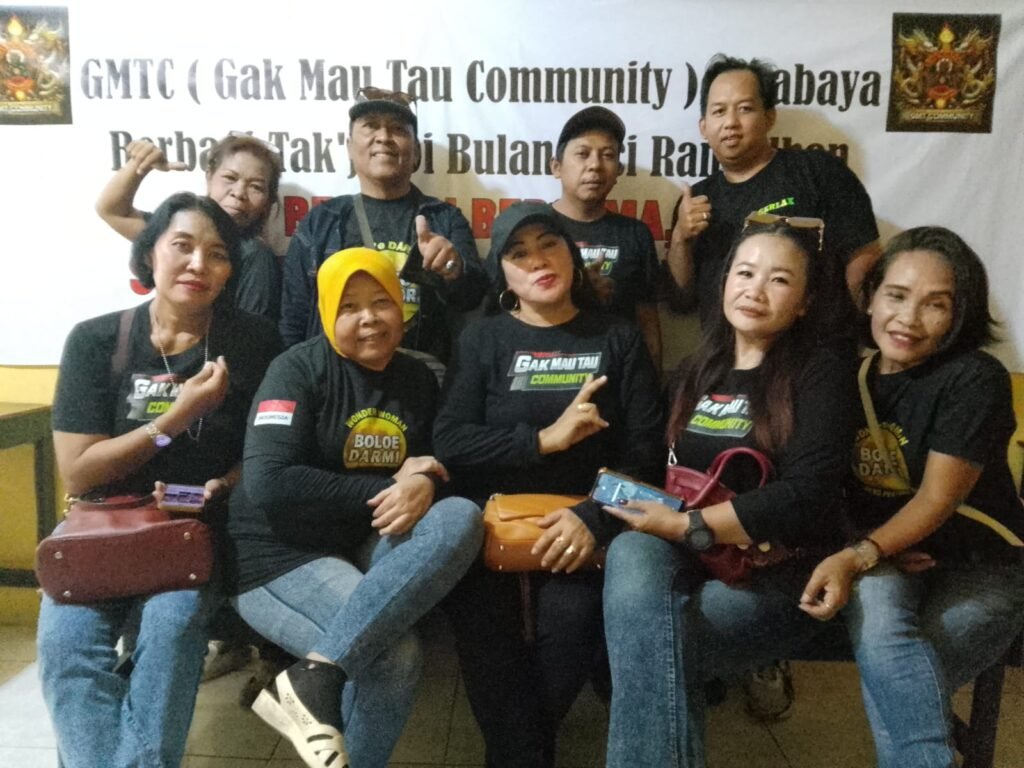 ” RAMADHAN BERKAH ” GMTC ( Gak Mau Tau Community ) Surabaya Berbagi Tak’jil Di Bulan Suci Ramadhan 1447 H/2026