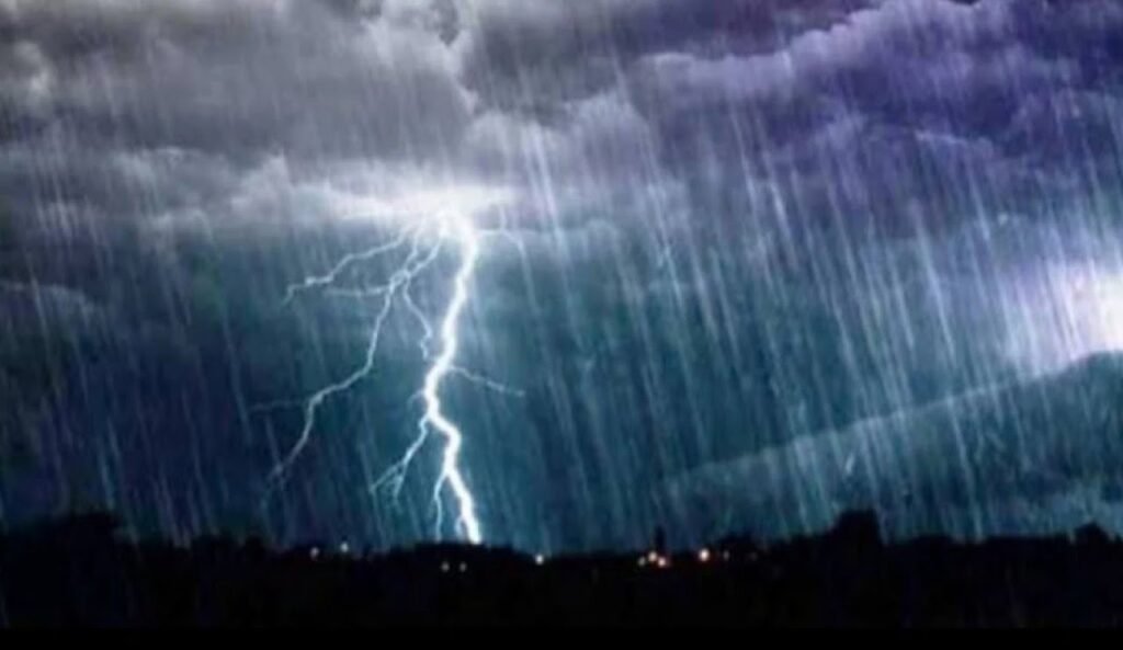 Update Cuaca Jatim: Surabaya-Sidoarjo Waspada Hujan Petir Hari Ini