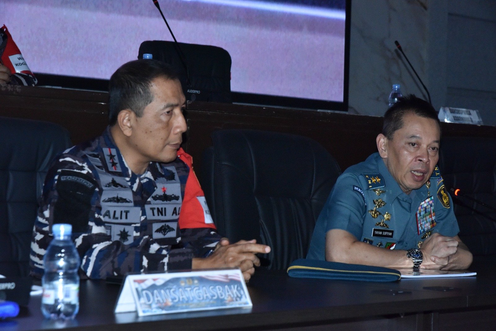 Asah Taktik Tempur, Pangkoarmada II Pimpin TFG Penembakan Senjata Khusus Latopslagab 2026