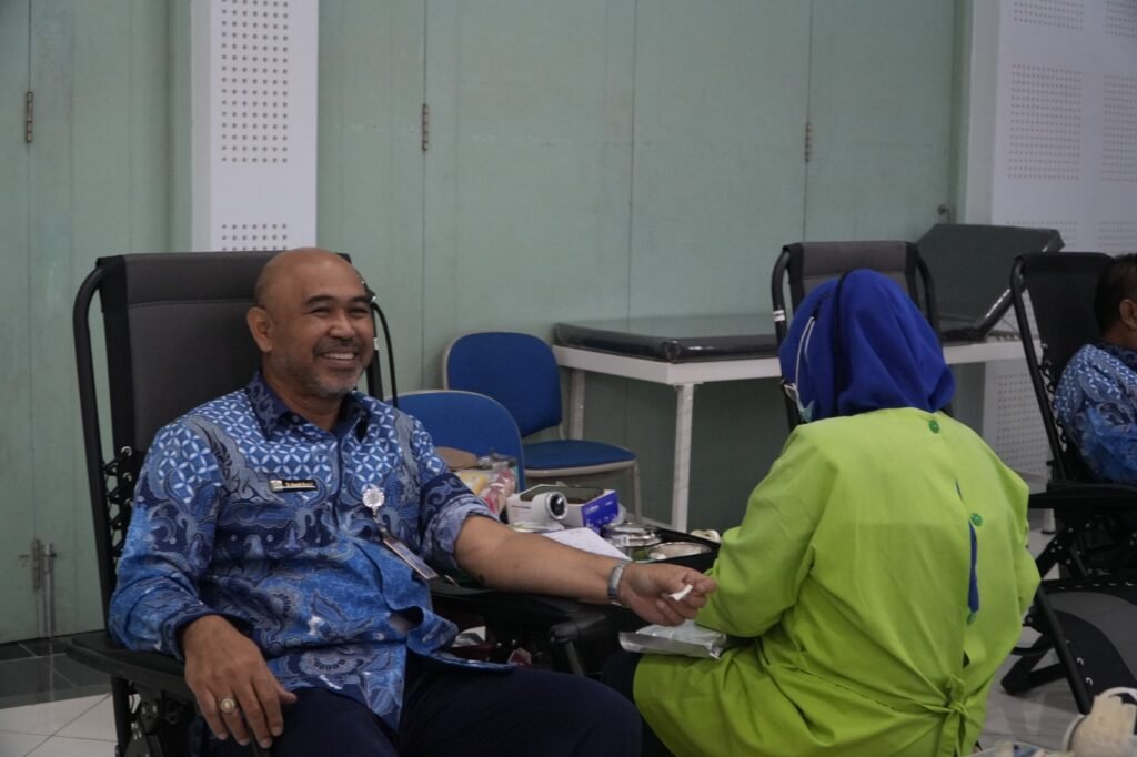 Dies Natalis ke-39, Universitas Hang Tuah Gelar Donor Darah dan Pemeriksaan Kesehatan Gratis untuk Masyarakat