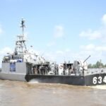 KRI Hiu-634 Kawal Ekspedisi Rupiah Berdaulat Bank Indonesia ke Pulau Terluar Kalsel